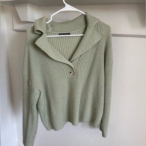 Green V-Neck Sweater with Ribbed Knit